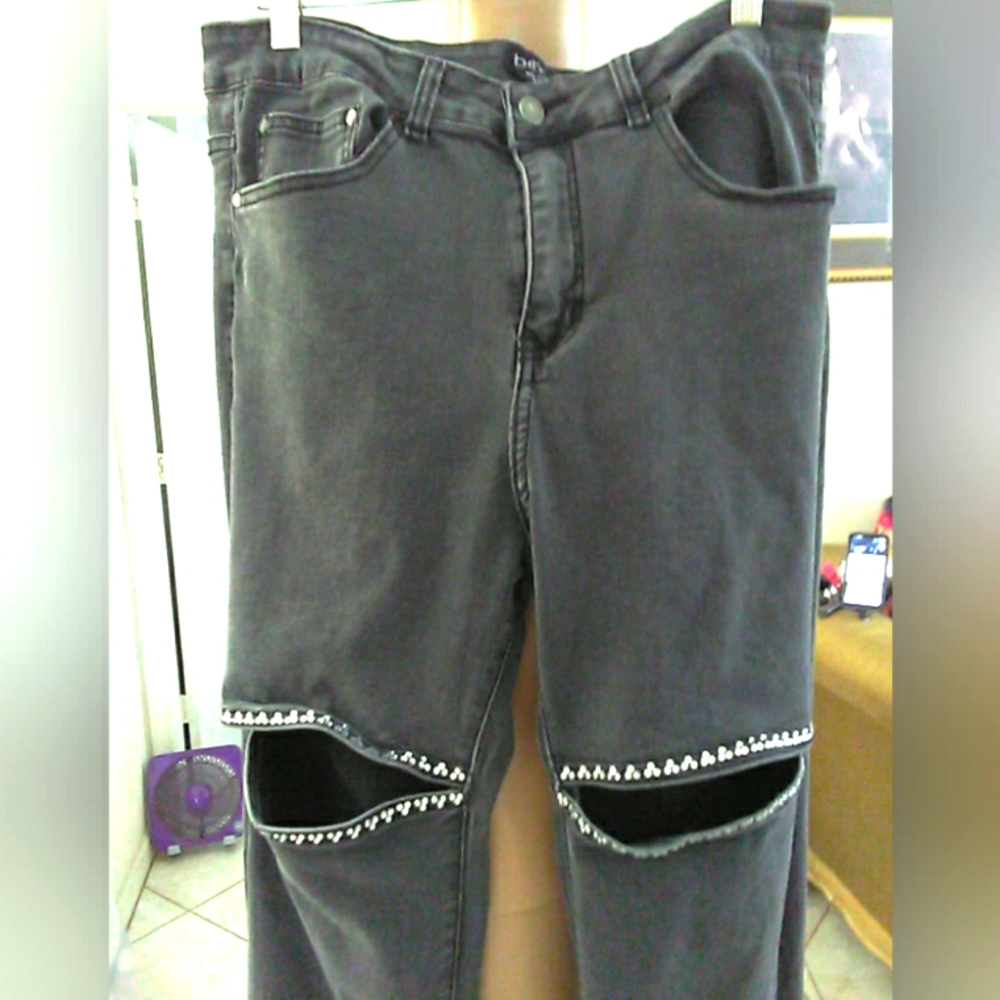 Bebe Black Relaxed Jeans W/ Rhinestones Opened Distress Knees SZ.12/31 Stretchy